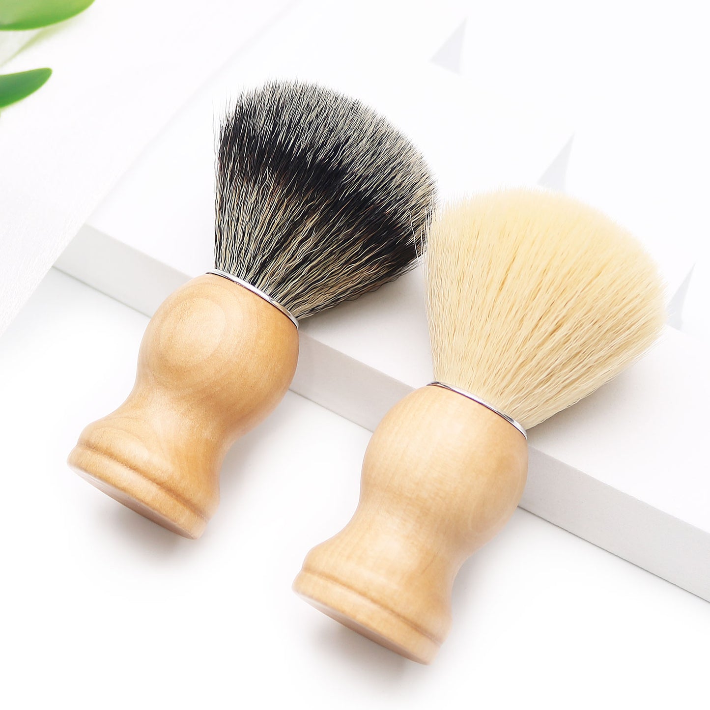 Soft Man‘s Shaving Brush Premium Wood Grain With Silver Ring beard brush