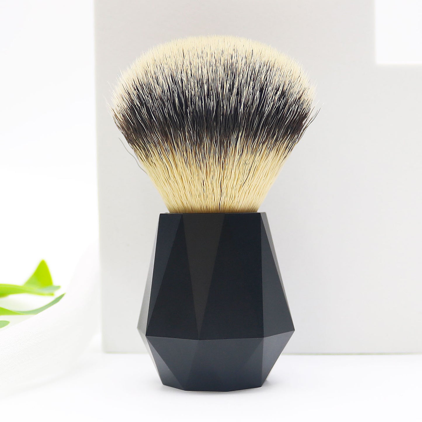 Professional Eco-Friendly Synthetic Shaving Brush With Diamond Shape Acrylic Handle